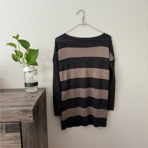 VINCE Gray Metallic Stripe Lightweight Cashmere Blend Sweater